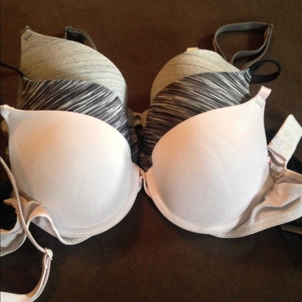 Victoria's Secrets everyday push-up bra bundle