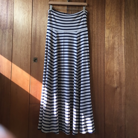 GAP Dresses & Skirts - Gap oatmeal and navy maxi skirt/tube dress