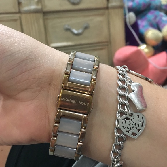 Watch - Picture 2 of 3