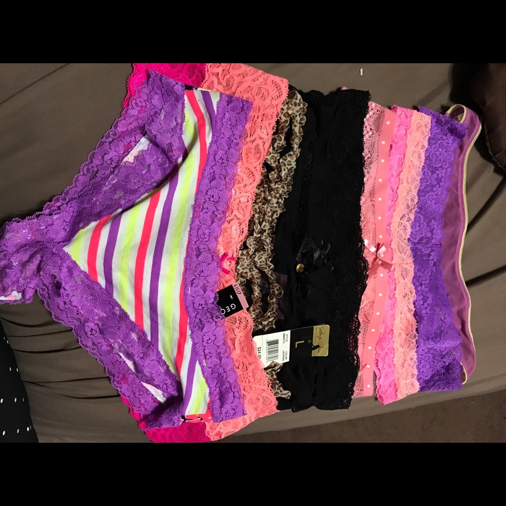 9 pairs all new with tags!