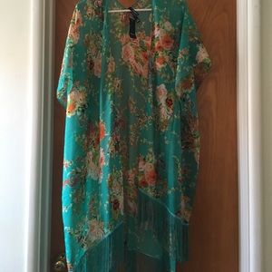 NWT Torrid Floral Ruana Wrap