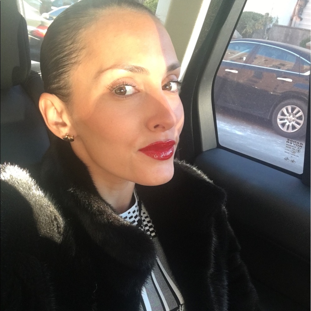 Meet your Posher, Julie