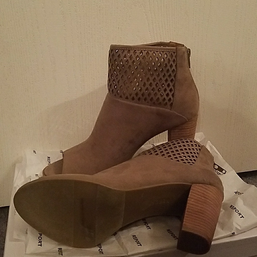 Report Booties - Picture 2 of 6