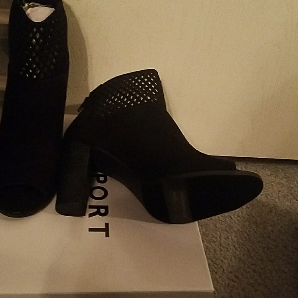 Report Booties - Picture 5 of 6