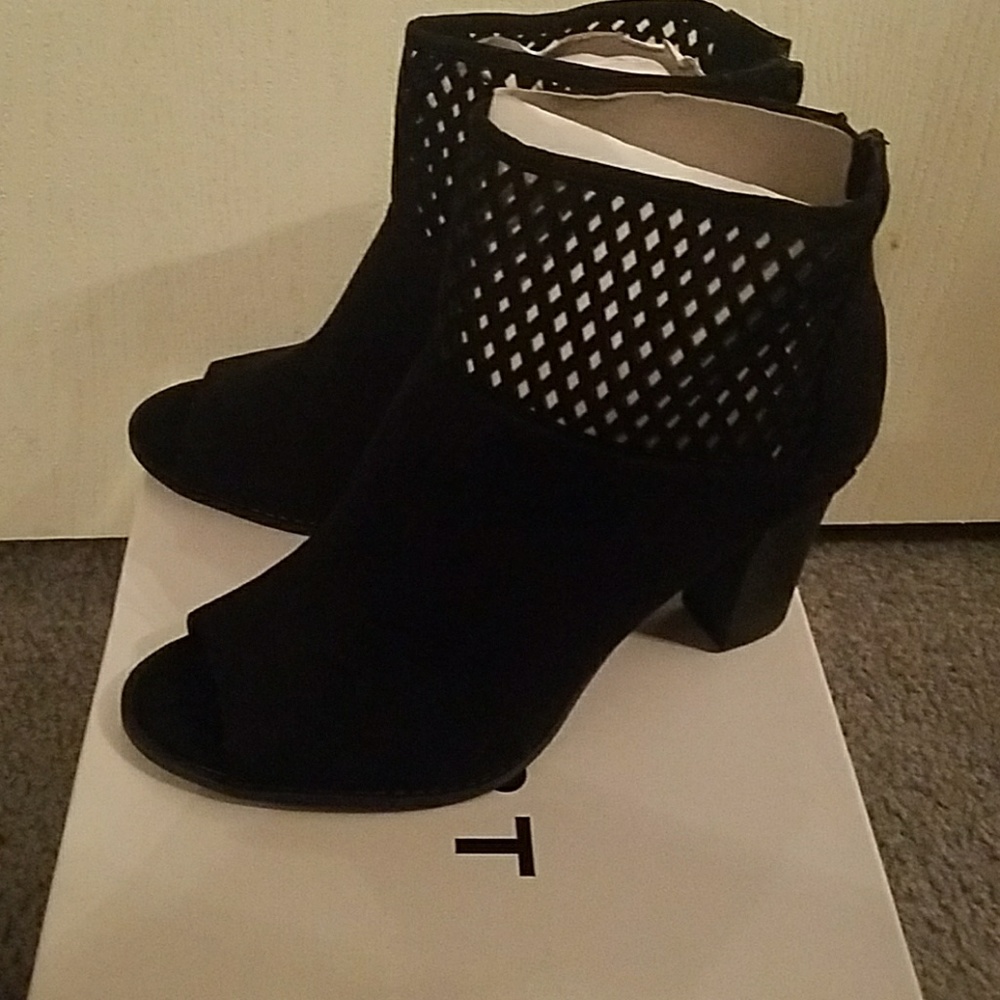 Report Booties - Picture 6 of 6