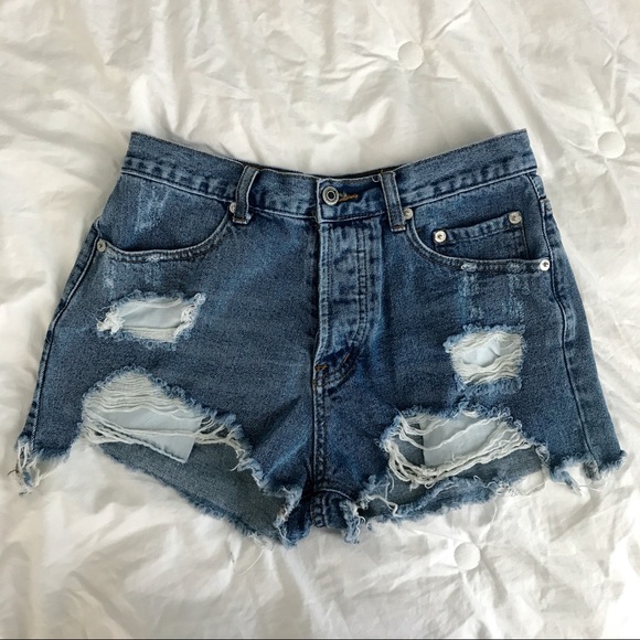 High Waisted Show Pocket Shorts - Picture 5 of 8