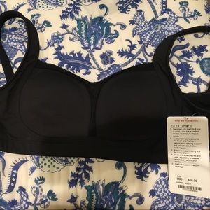 lululemon NWT ta ta tamer ii black 36D