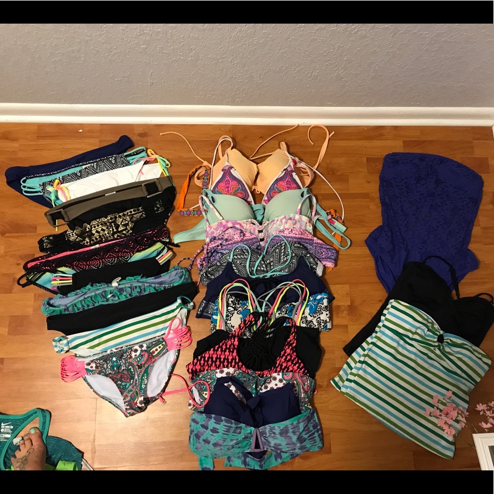 MASSIVE SWIM BUNDLE! 27 PIECES! 😍😍👙👙👙👙