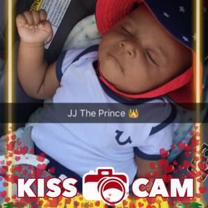 Meet your Posher, Fayelisa