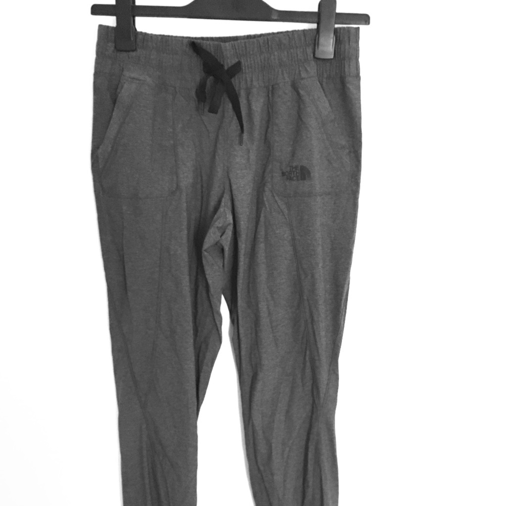North face cuffed pants