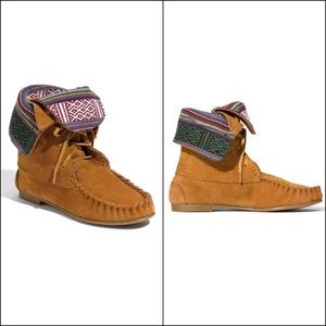 Steve Madden Tblanket Moccasin Boots