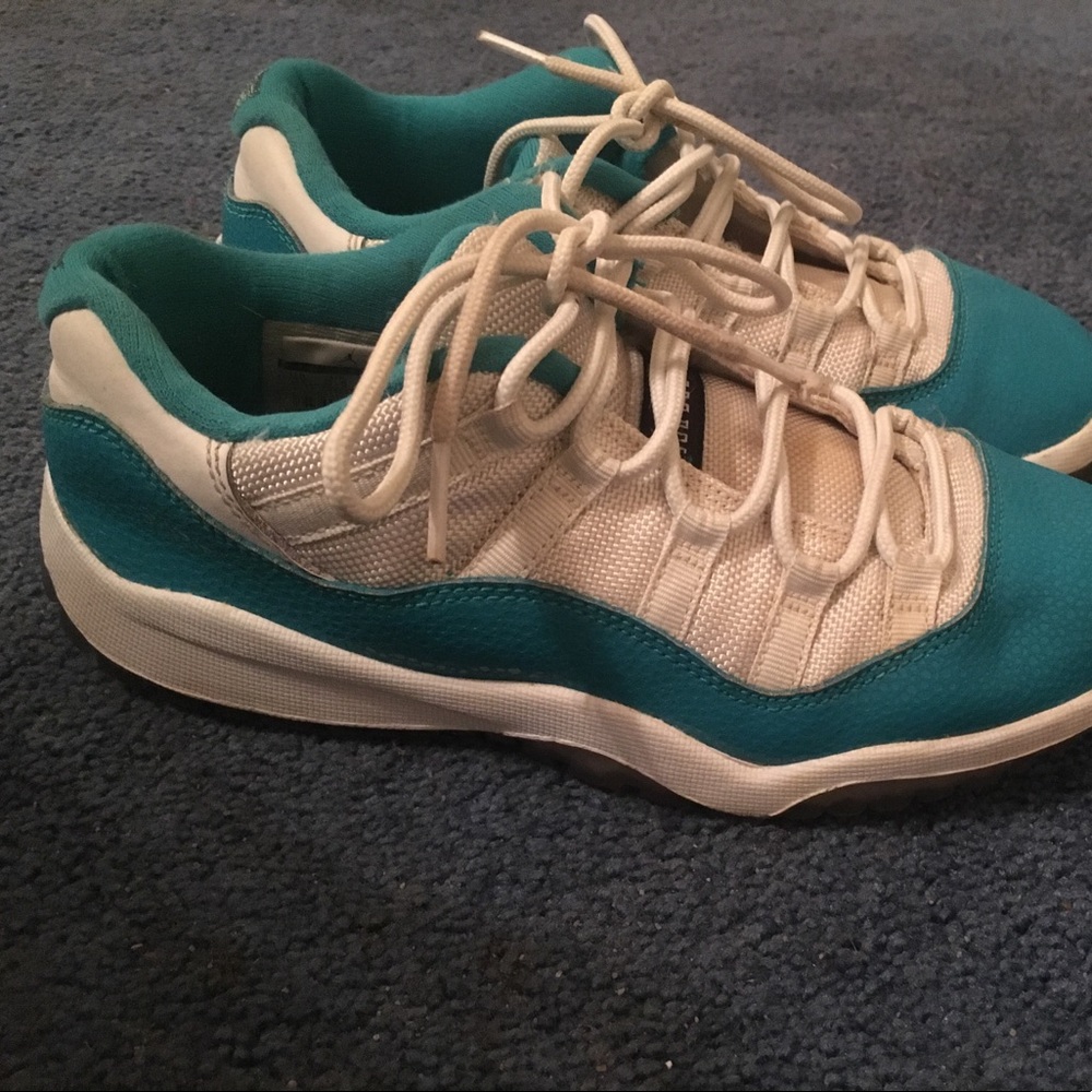 Aqua 11s lowtop