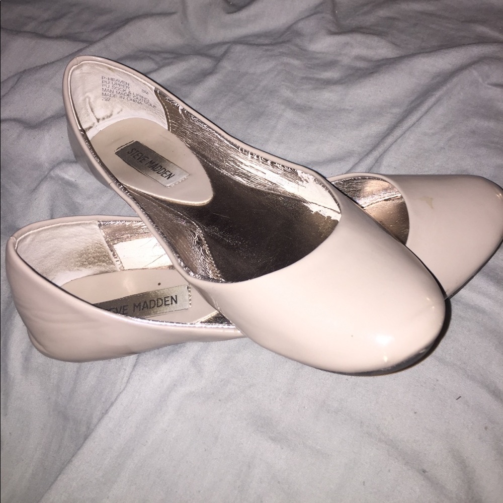 Worn Steve Madden flats!