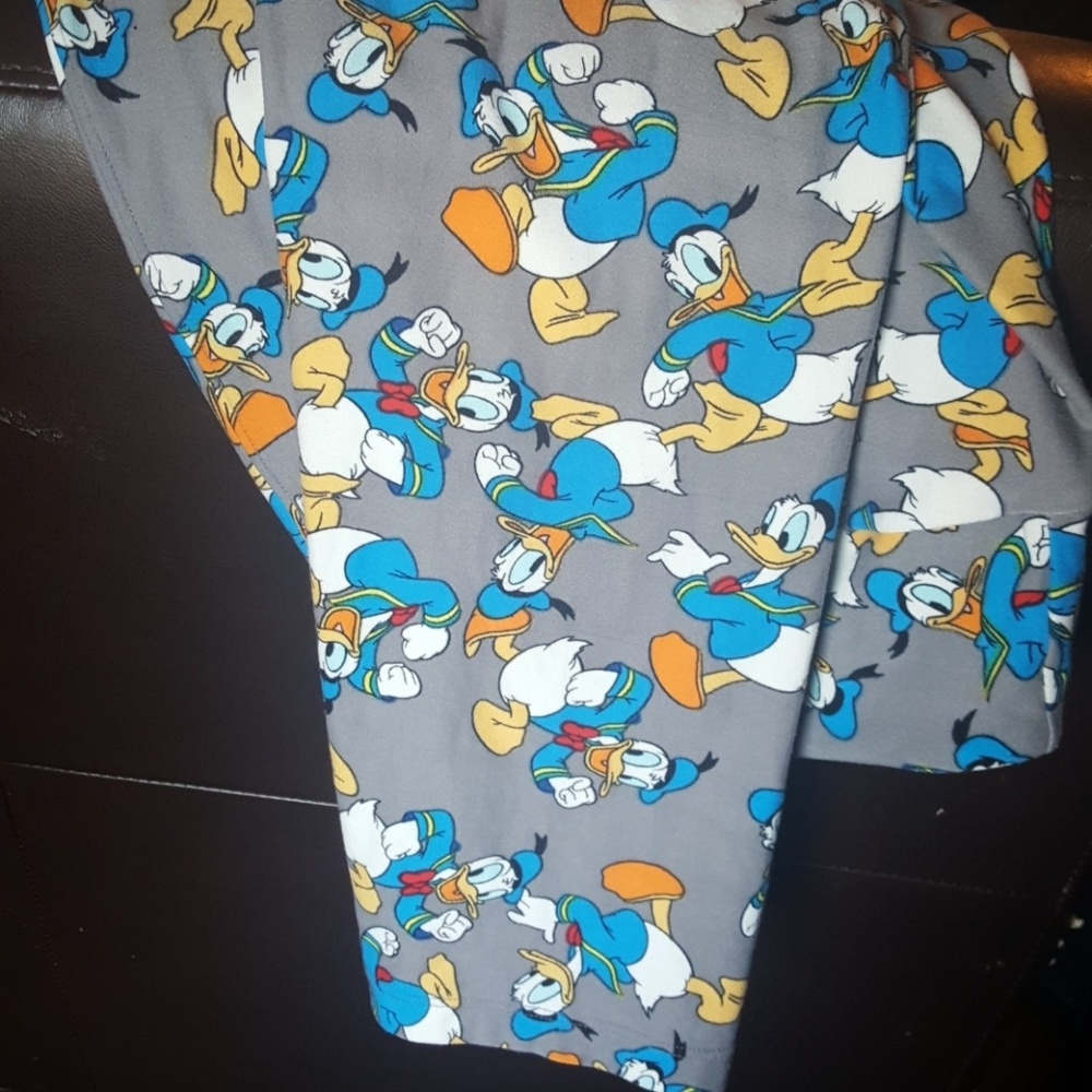 Lularoe Disney leggings