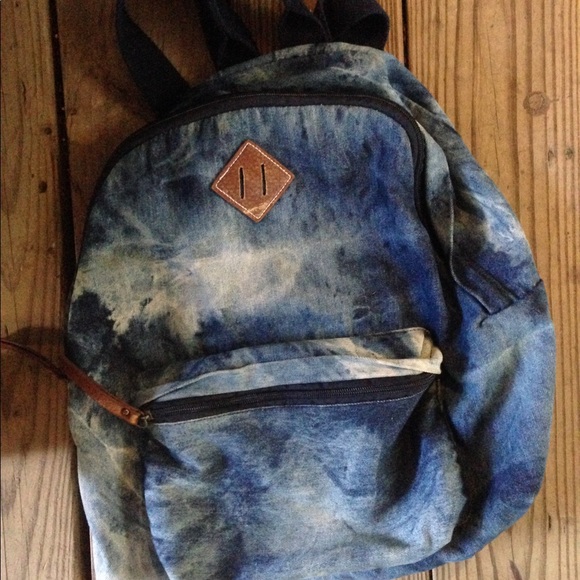 Stone-Washed Denim Style Cloth Backpack - Picture 2 of 4