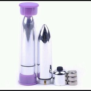 Vibrating mini massager