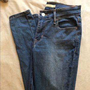 710 Super Skinny Levi's
