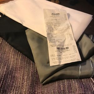 Beautiful suiting fabric 2.5 yards.