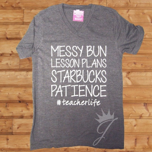 Last 1! XS #teacherlife messy bun Starbucks tee - Picture 2 of 8