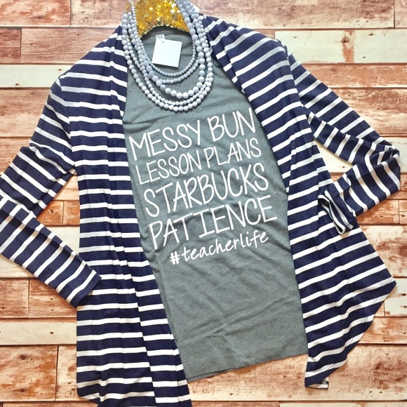 Last 1! XS #teacherlife messy bun Starbucks tee - Picture 4 of 8