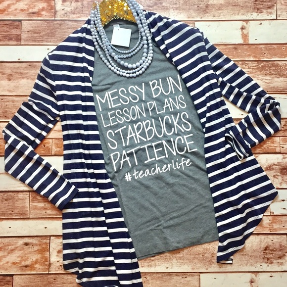 Last 1! XS #teacherlife messy bun Starbucks tee - Picture 5 of 8