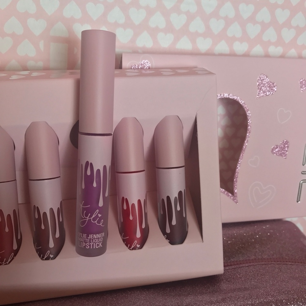 Kylie Cosmetics - August Bug Matte Mini
