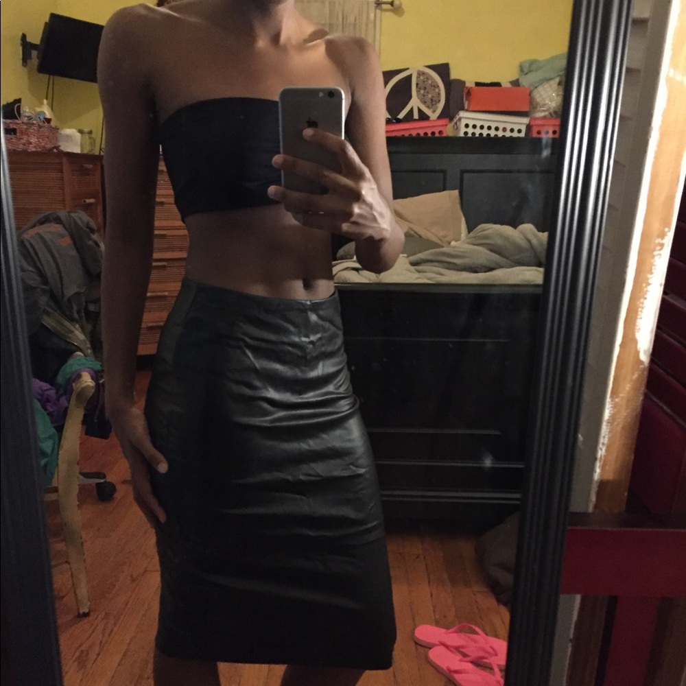 Skirt - Picture 2 of 2