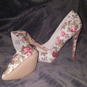 Flowery high heels