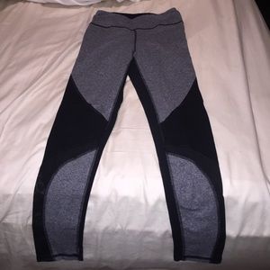 Grey American eagle leggings!