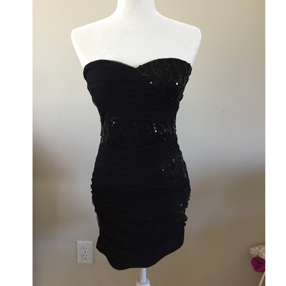 Black short dress