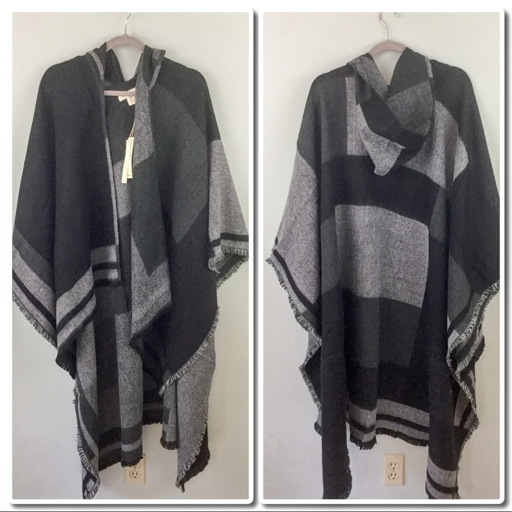 Cozy Hooded Plaid Scarf Poncho - Picture 5 of 5