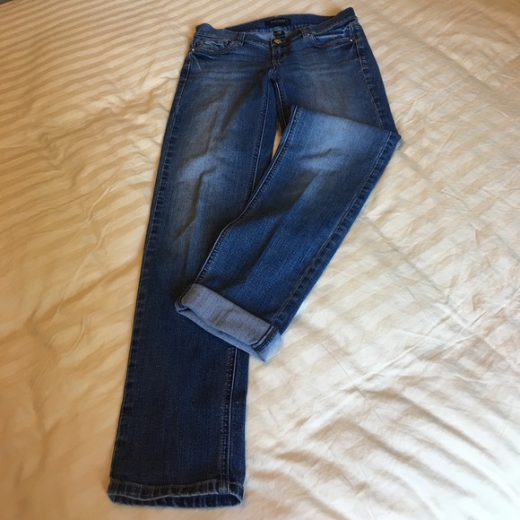 🎈Just Reduced🎈WHBM Classic Embroidered Jeans - Picture 2 of 6