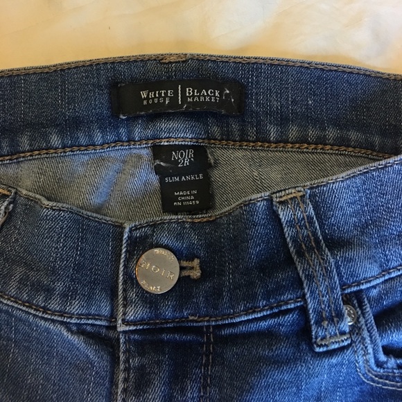 🎈Just Reduced🎈WHBM Classic Embroidered Jeans - Picture 4 of 6