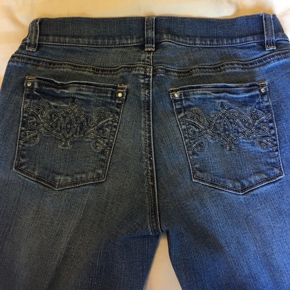 🎈Just Reduced🎈WHBM Classic Embroidered Jeans - Picture 5 of 6