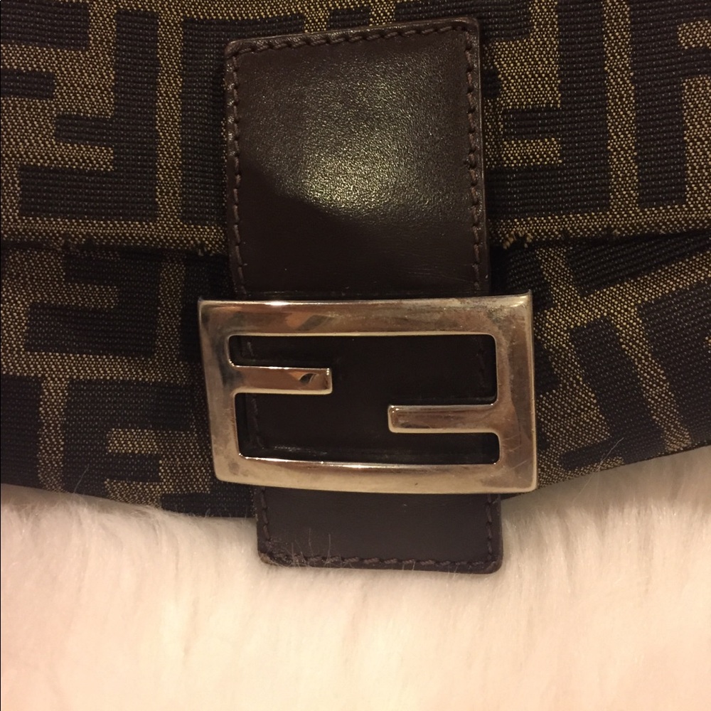 AUTHENTIC Vintage Fendi - Picture 2 of 8