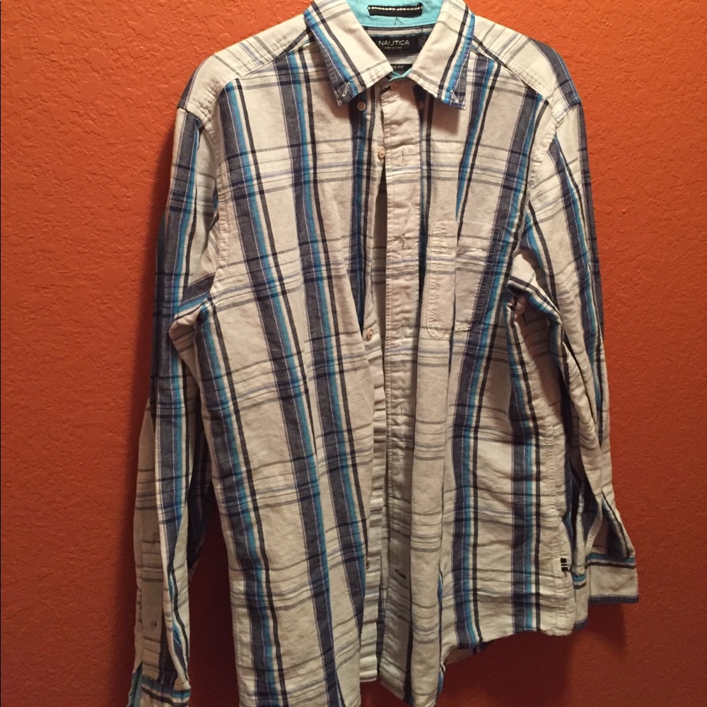 Nautica men's long sleeve flannel shirt.