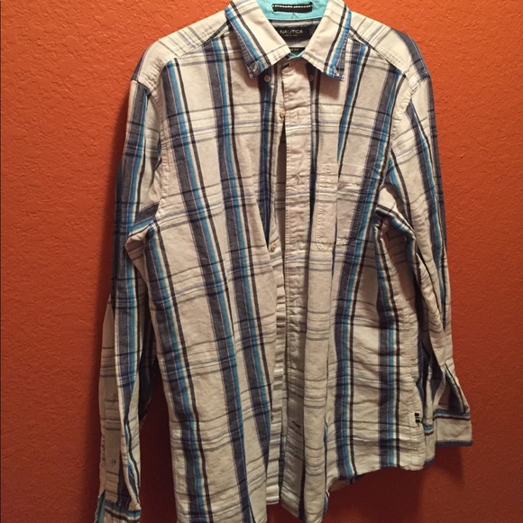 Nautica men's long sleeve flannel shirt. - Picture 1 of 1