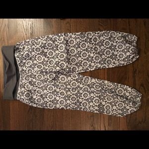 Lululemon parachute pants