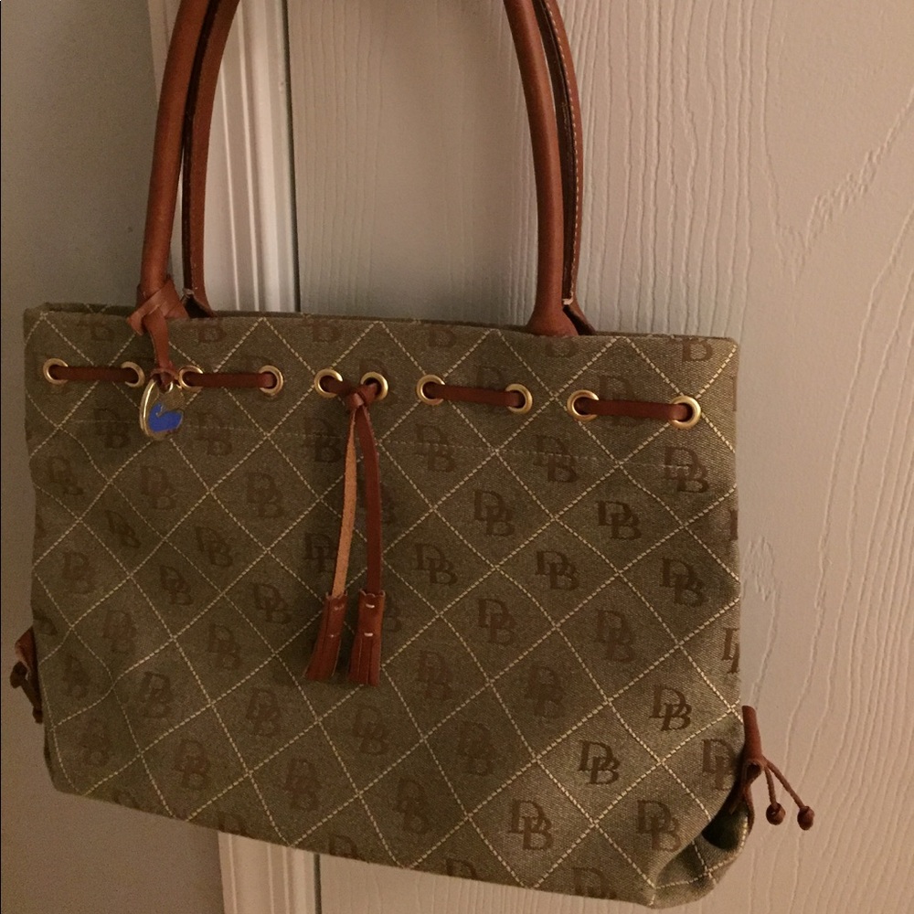 Dooney and Bourke Bag 💼