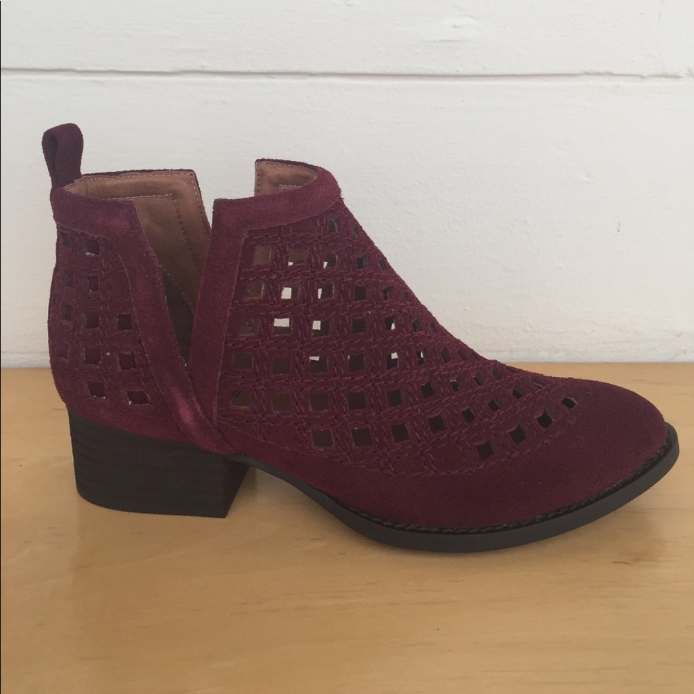 New Jeffrey Campbell Taggart Suede Bootie Wine 6.5