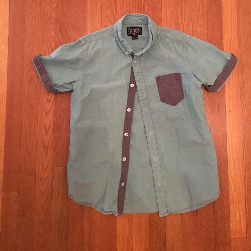 Retrofit (Tillys) Blue Gray Button Down Pocket T