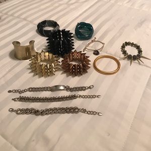 Bundle of jewelry!