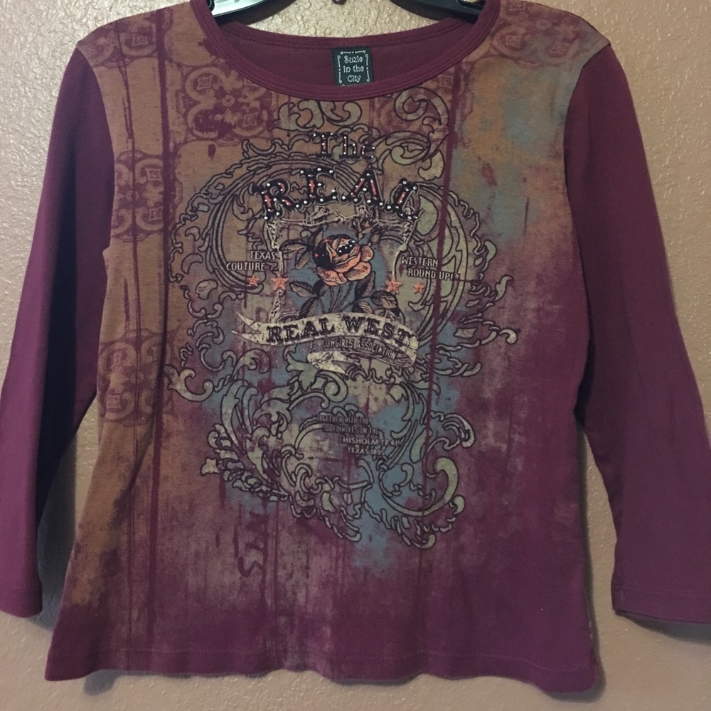 Western soft, quarter sleeve blouse.