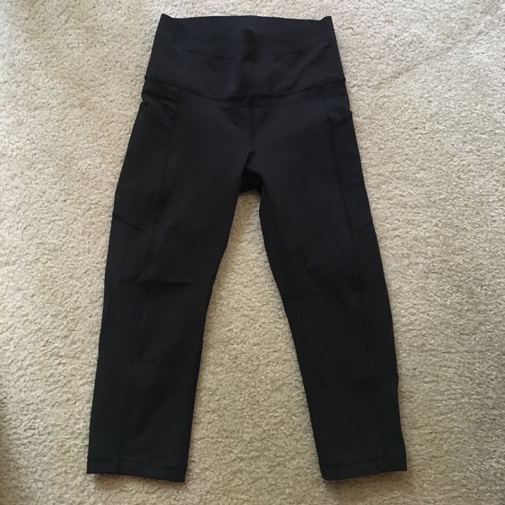 Lulu lemon crop pants
