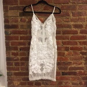 HOUSE London white lace dress. size small
