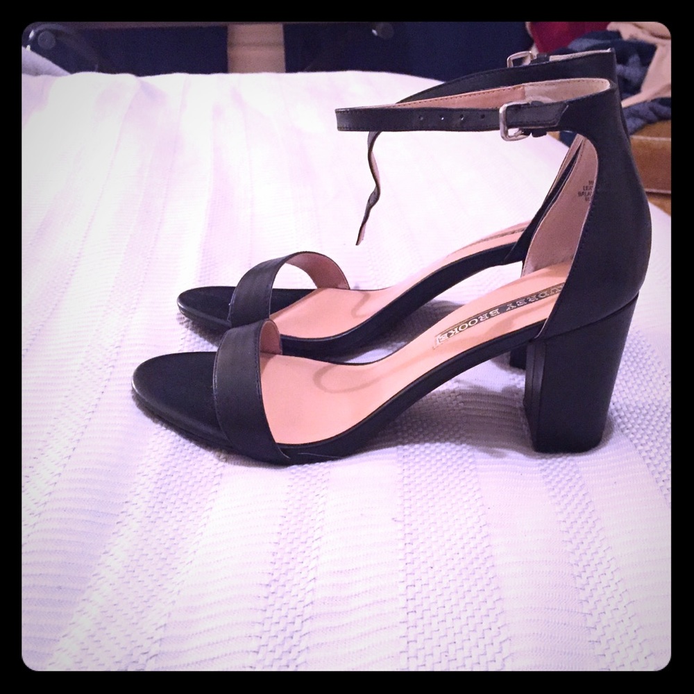 Stack heeled ankle strap shoes!