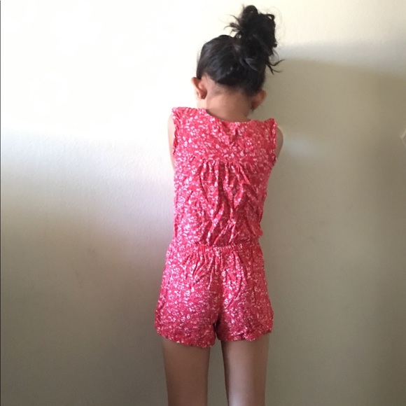 GENUINE KIDS/ OSH KOSH RED ROMPER 5T - Picture 2 of 4