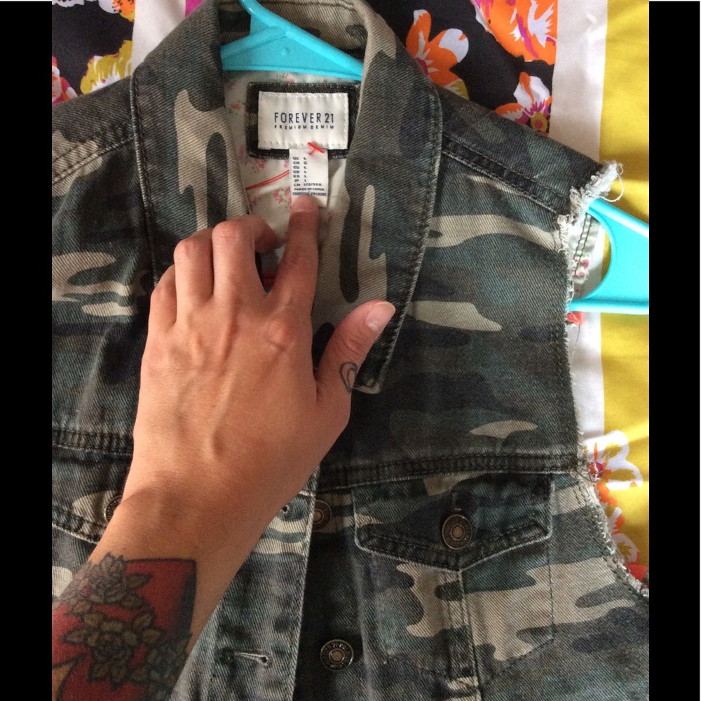 Camo forever 21 vest