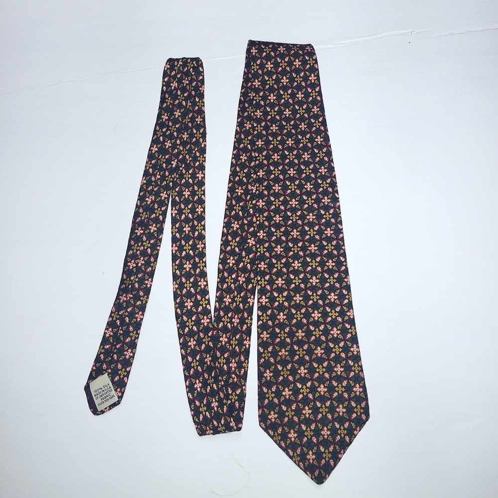 GAP Tie