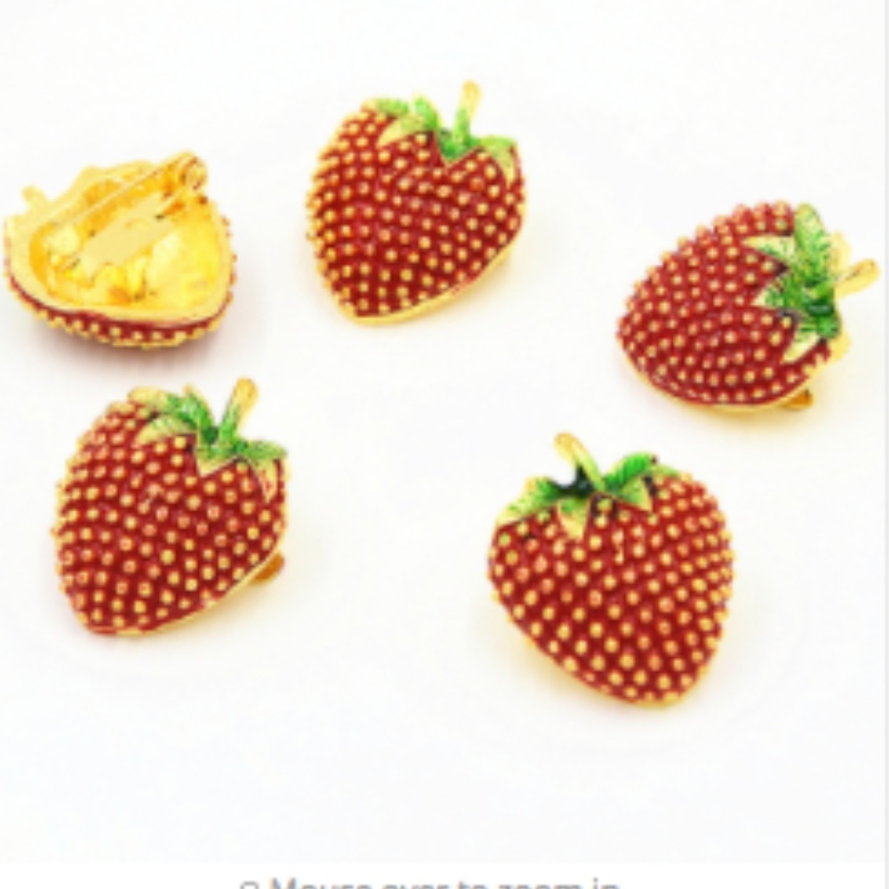 Vintage style strawberry pins
